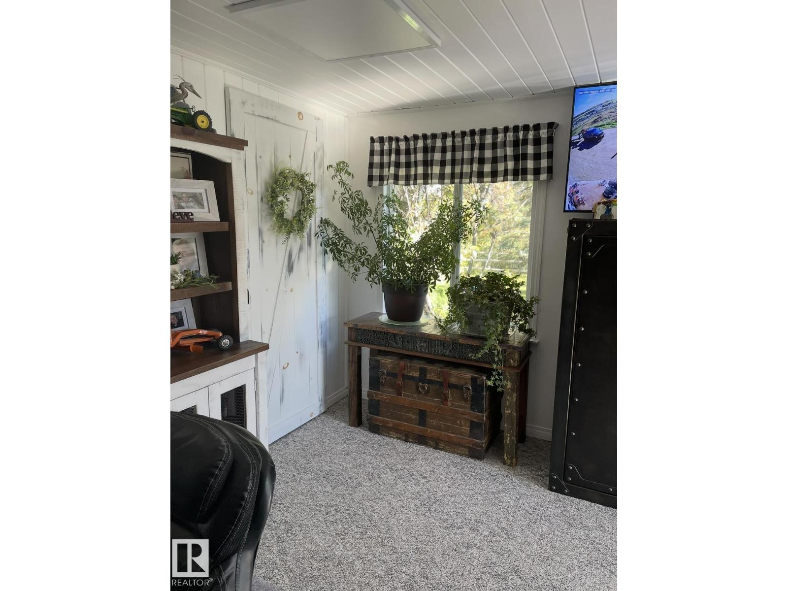 70037 HWY 13 - 16