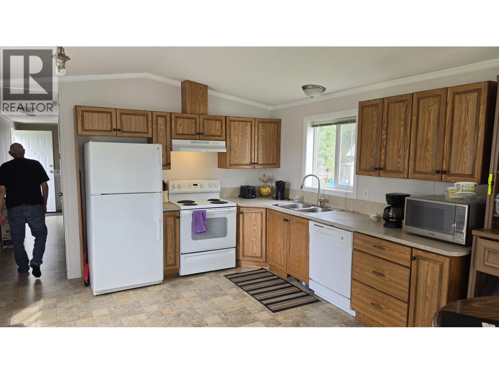 2755 GUNN ROAD - 13