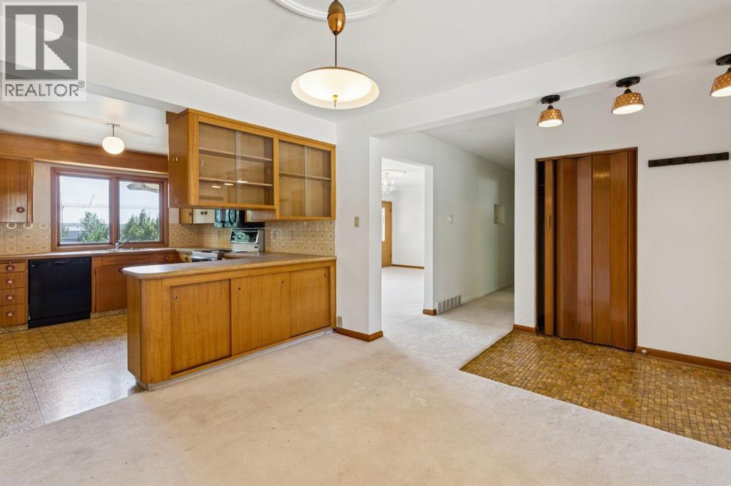 1731 12 Avenue NW - 5
