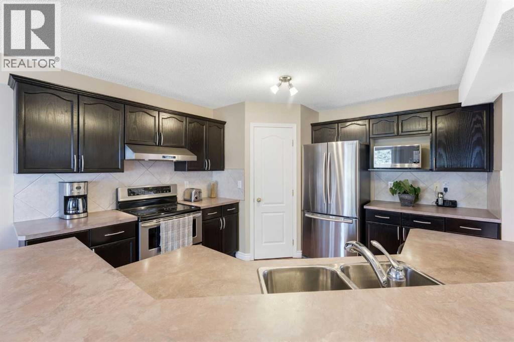 140 Arbour Stone Crescent NW - Image 13