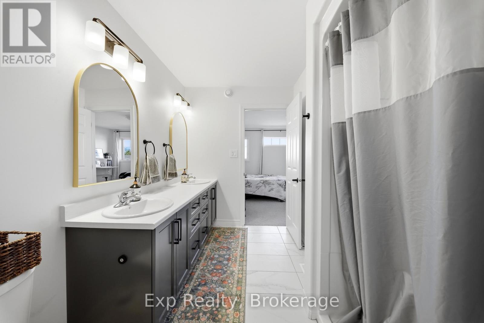 14 ATHABASKA DRIVE - Image 33