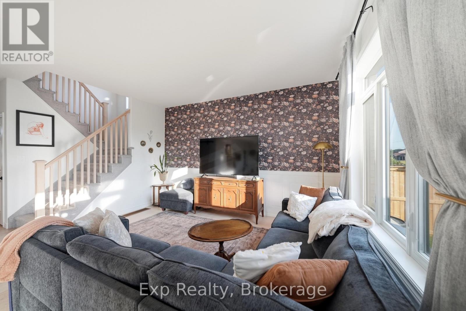 14 ATHABASKA DRIVE - Image 8