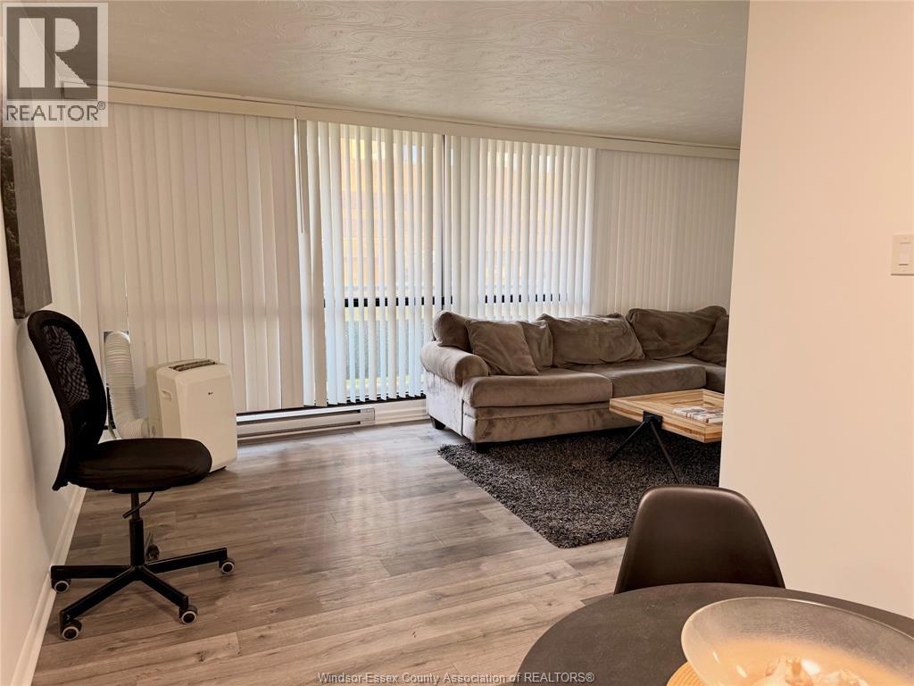 #107 111 Riverside DRIVE East - 8