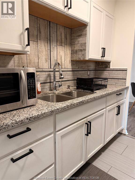 #107 111 Riverside DRIVE East - 10