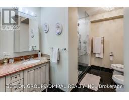 2202 - 183 Wellington Street W, Toronto, ON M5V0A1 Photo 12