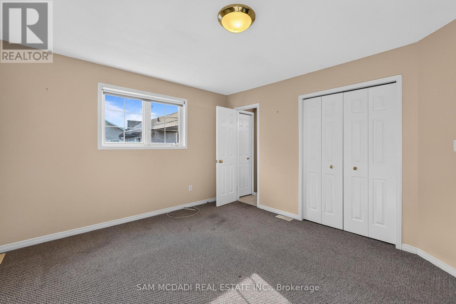 33 BARKER STREET - Image 13