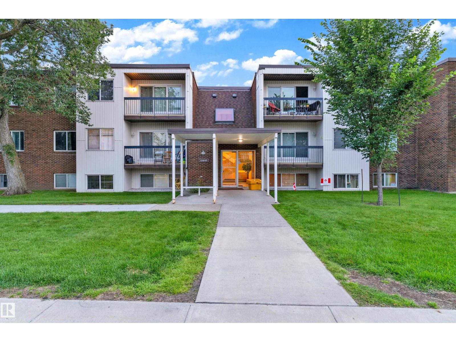 #104 11445 41 AV NW, Royal Gardens (Edmonton), Edmonton photo 1