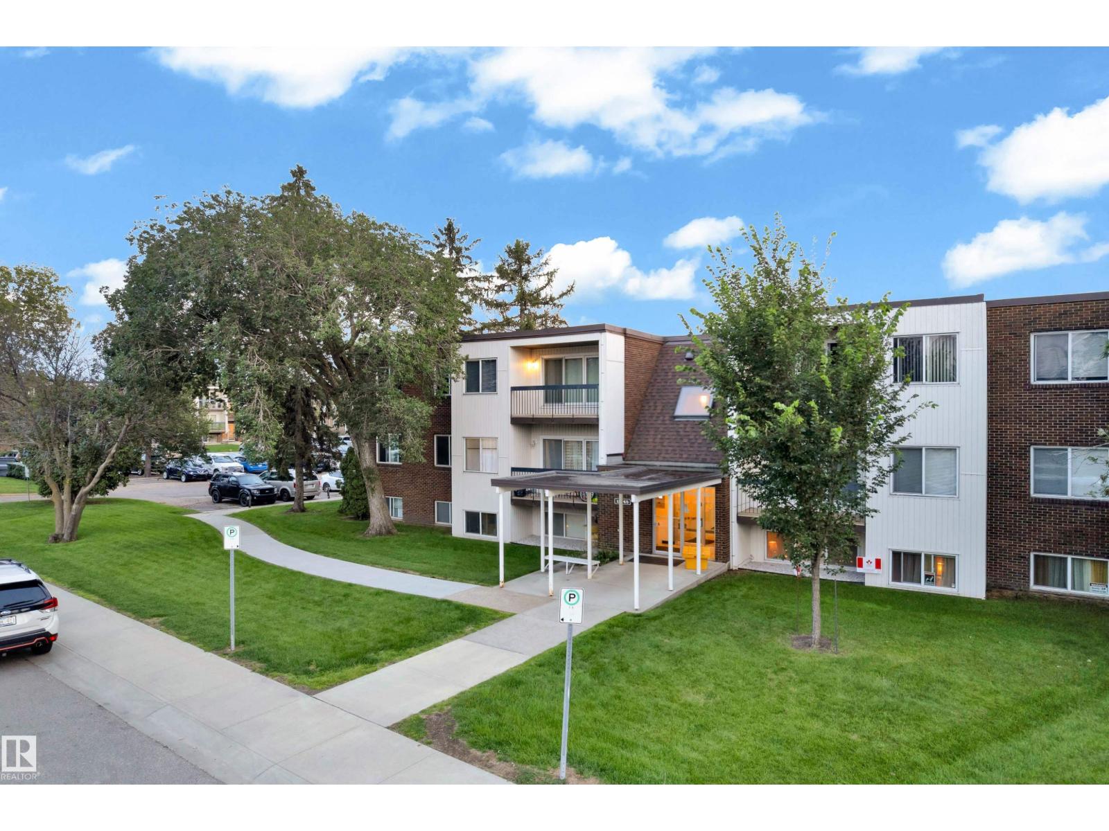 #104 11445 41 AV NW - 21