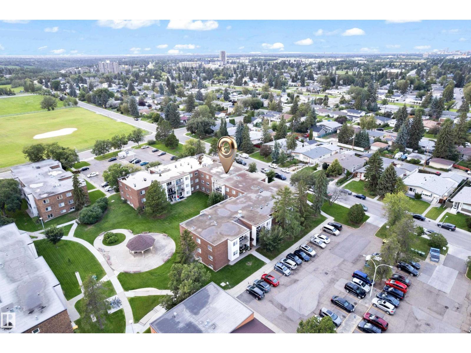 #104 11445 41 AV NW - Image 24