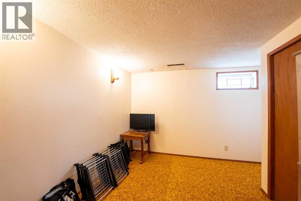 85 Park Meadows Boulevard N - Image 22