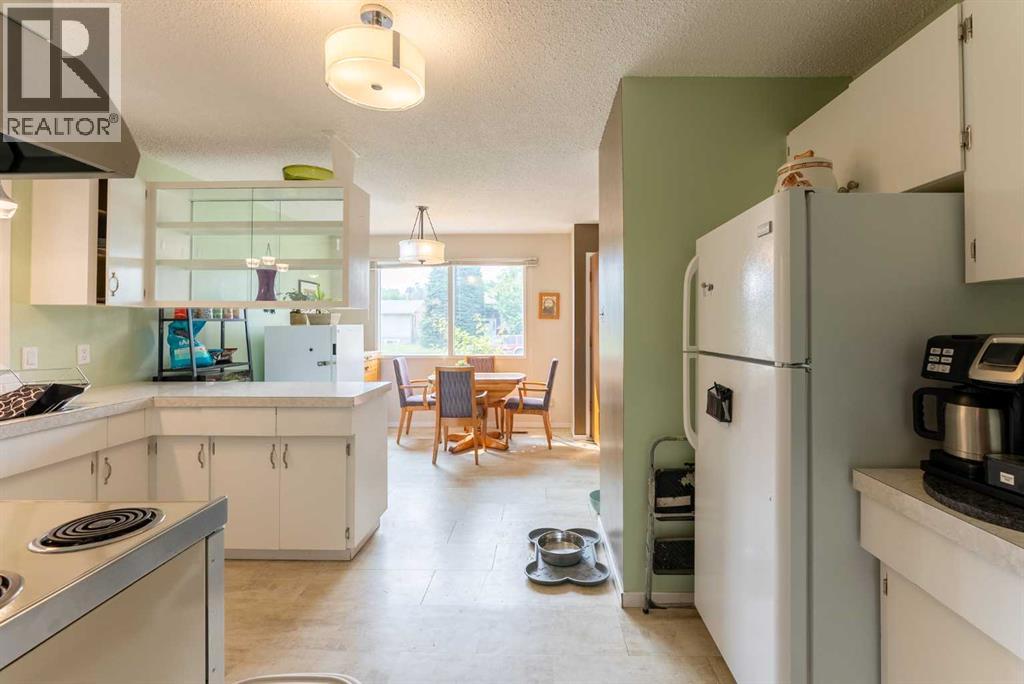 85 Park Meadows Boulevard N - Image 4