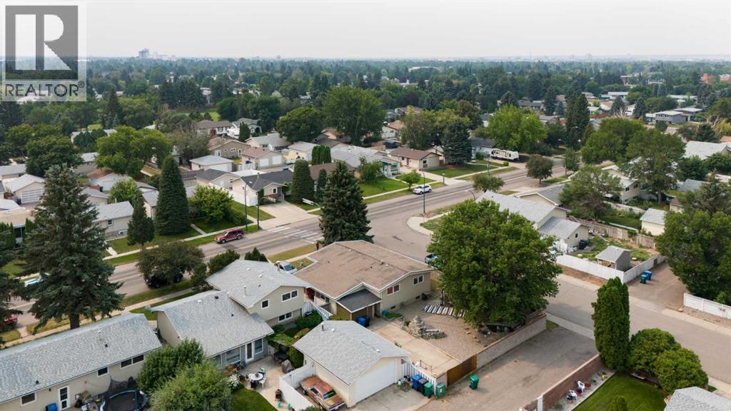 85 Park Meadows Boulevard N - Image 36