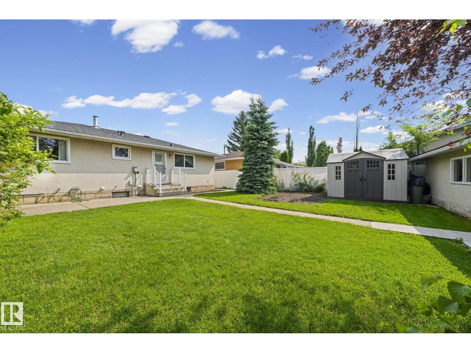 8323 142 AV NW - 31