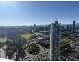 3303 9887 Whalley Boulevard, Surrey, BC V3T0P4 Photo 9