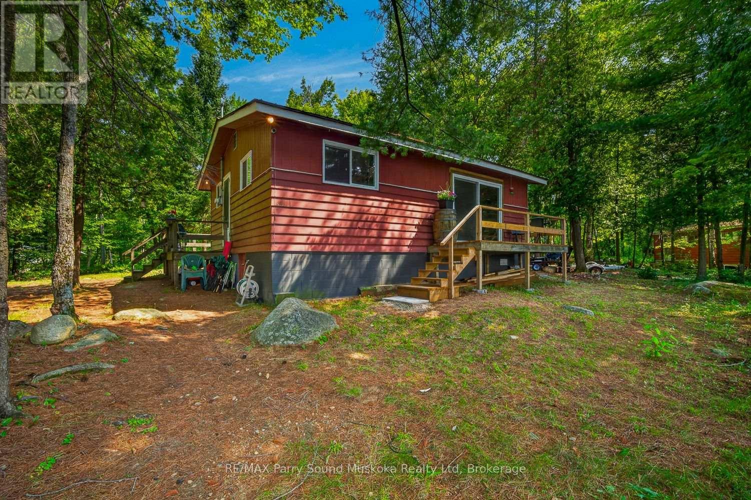 3 ROBINSON ROAD - 34