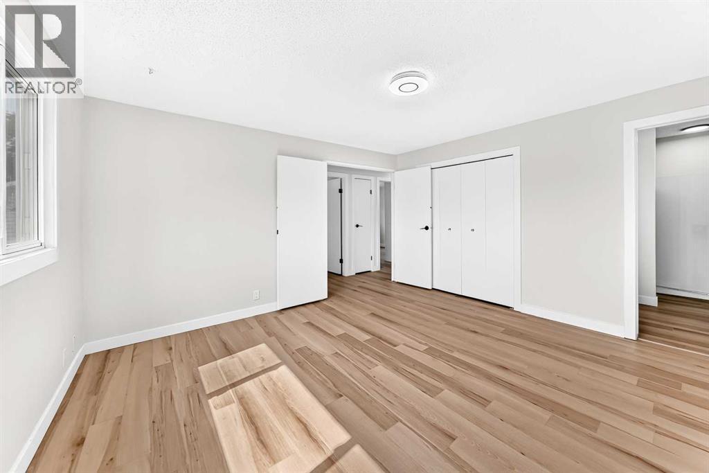 28 Whiteram Close NE - 18