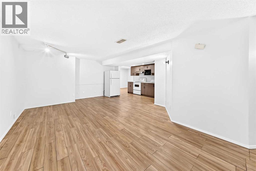 28 Whiteram Close NE - Image 30