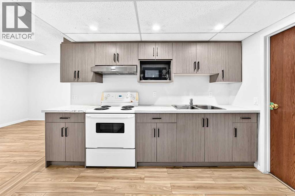 28 Whiteram Close NE - Image 34