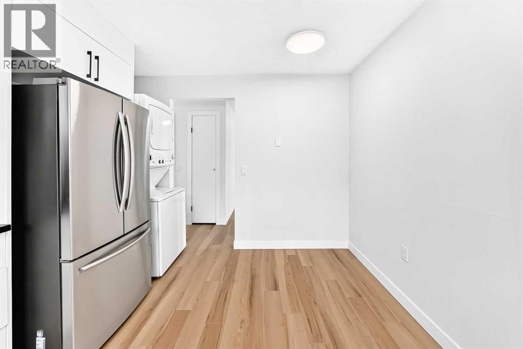 28 Whiteram Close NE - 8