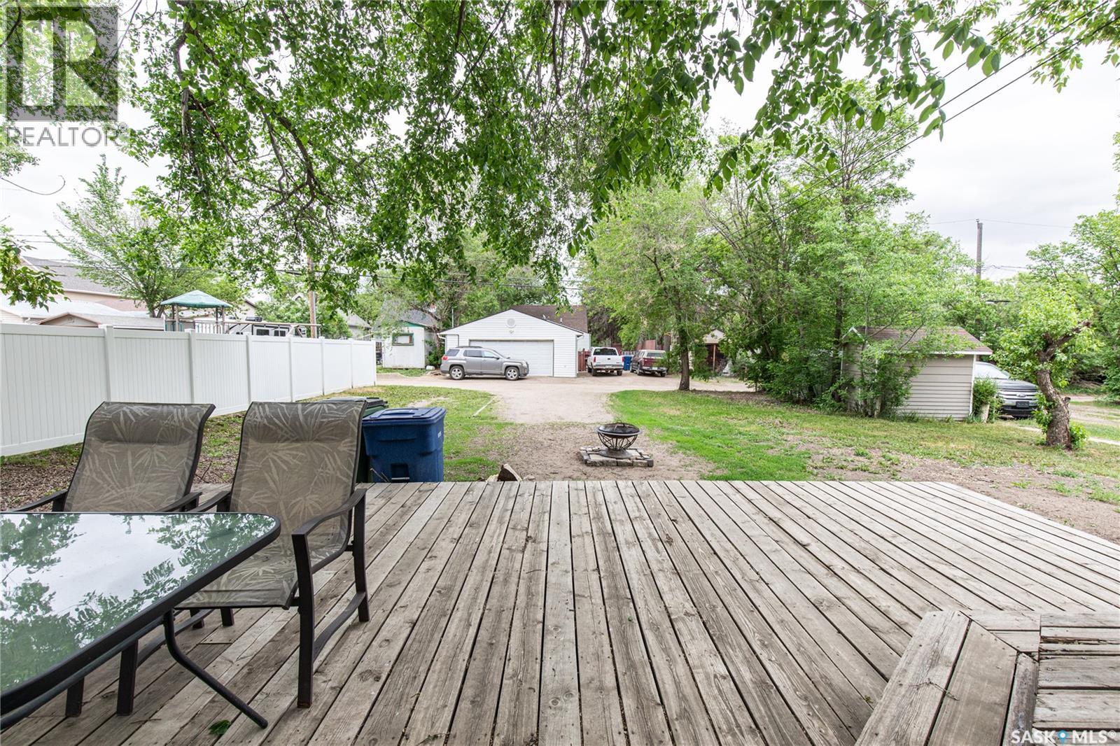 1059 Willow AVENUE - 39
