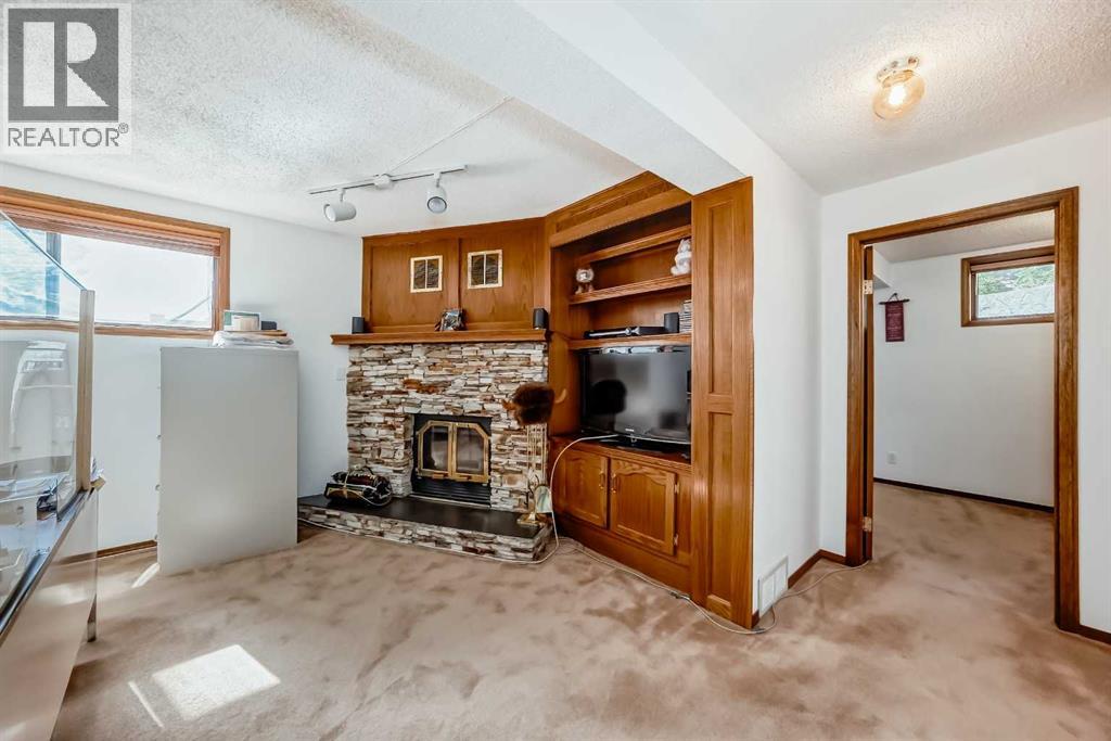 131 Ranchlands Court NW - 26