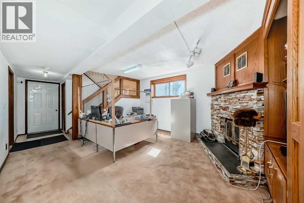131 Ranchlands Court NW - 27