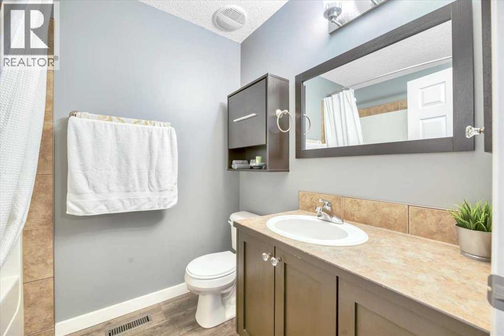 156 Aspen Creek Crescent - 23
