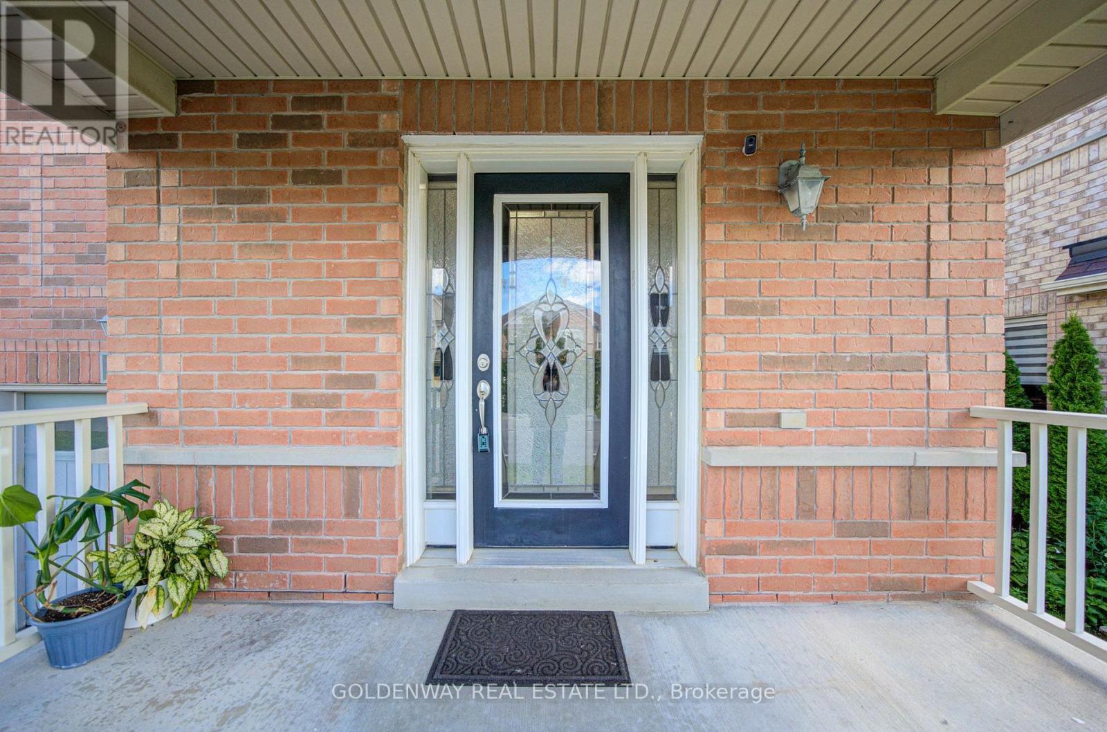 1433 RENNIE STREET - 3