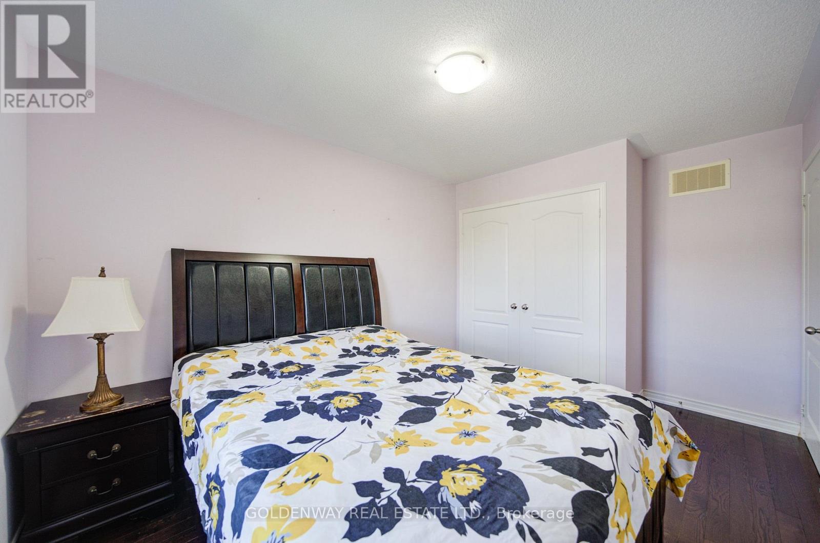 1433 RENNIE STREET - 31