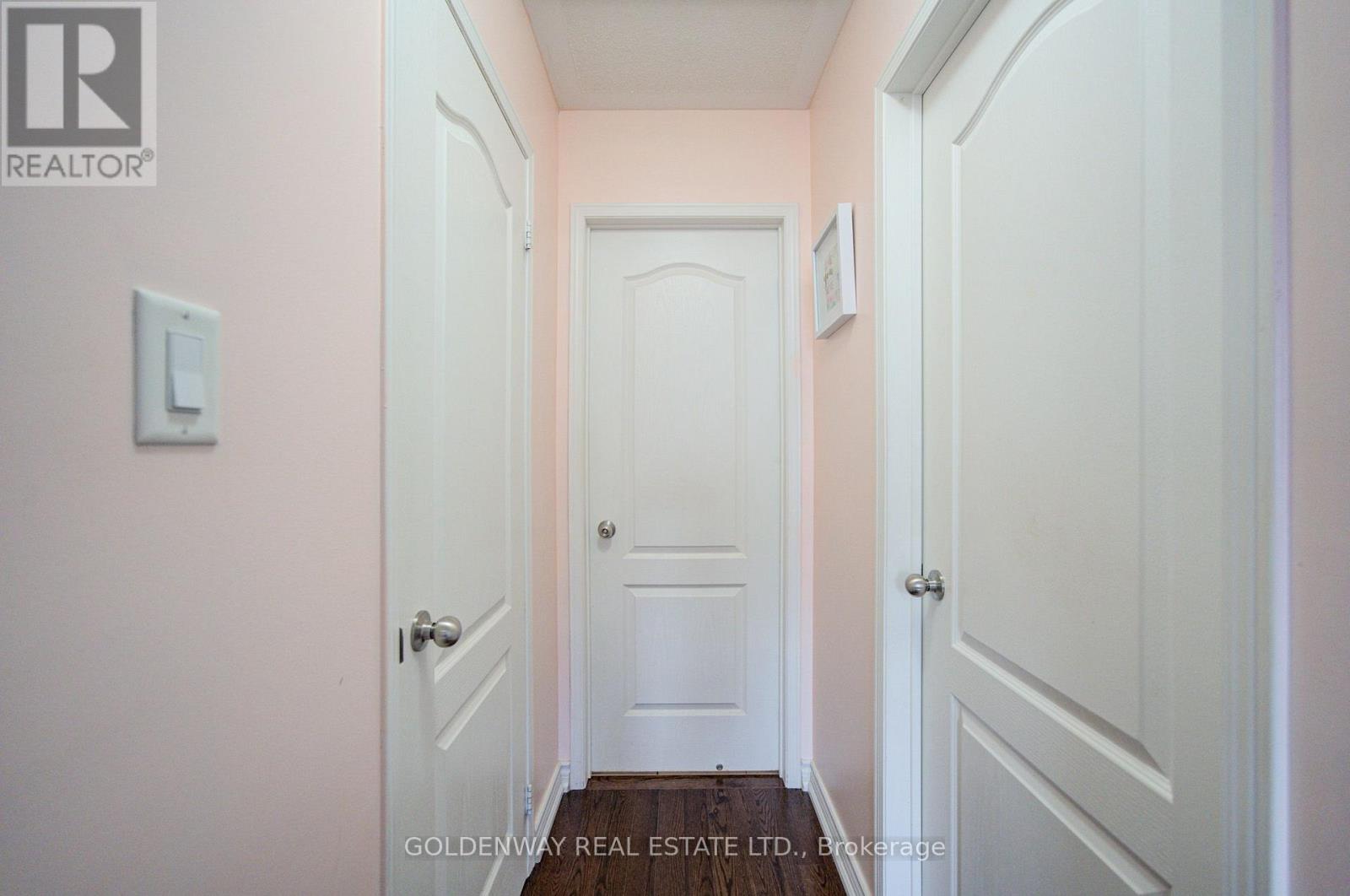 1433 RENNIE STREET - 36