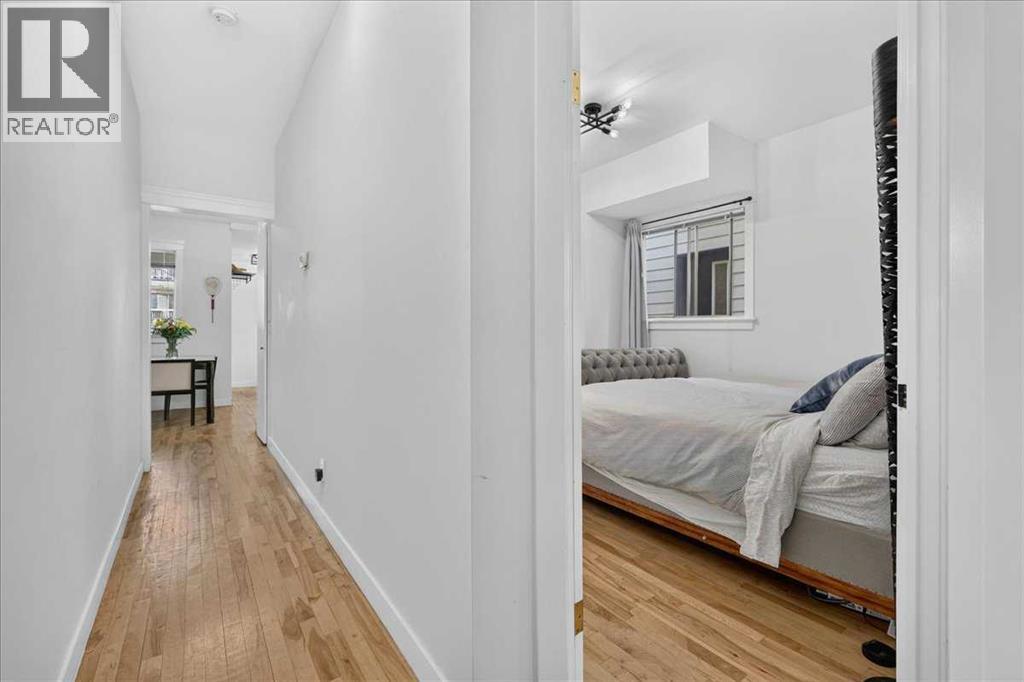 530 19 Avenue SW - Image 11