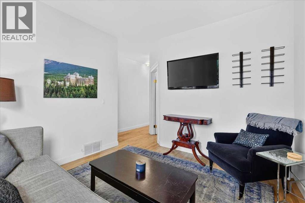530 19 Avenue SW - Image 6