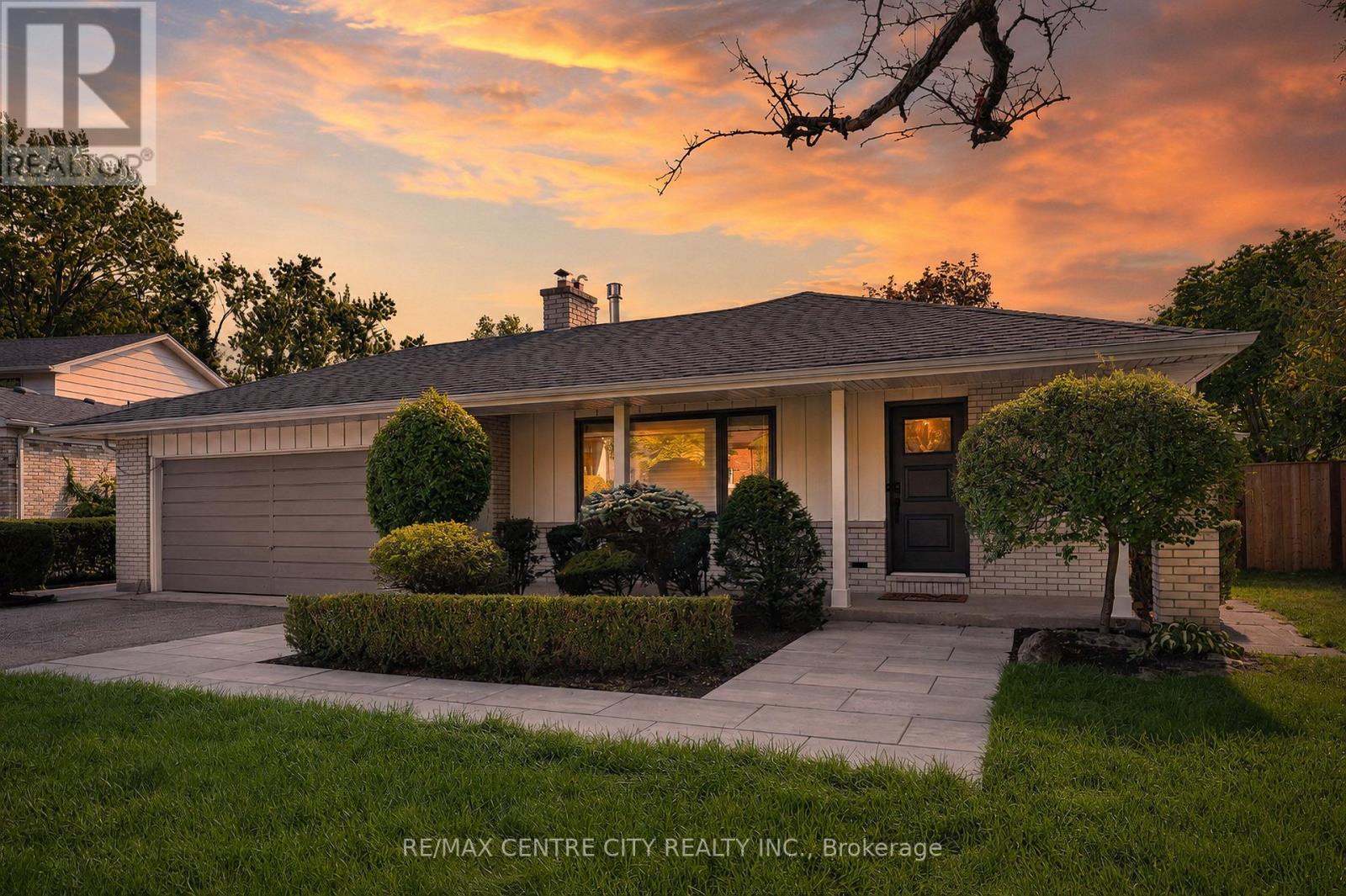 1223 ROYAL YORK ROAD - 29