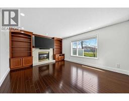 Primary Bedroom - 98 Hampstead Circle Nw, Calgary, AB T3A5P1 Photo 12