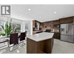 4pc Bathroom - 98 Hampstead Circle Nw, Calgary, AB T3A5P1 Photo 8