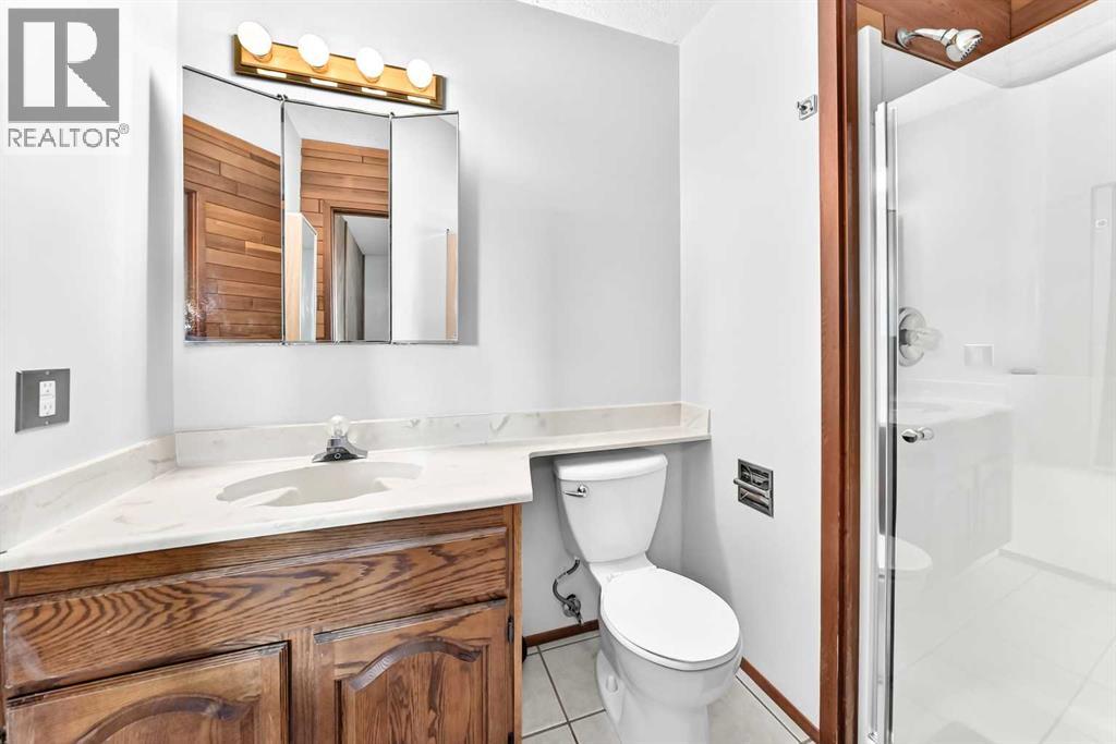 3 43 Avenue Close, Lacombe