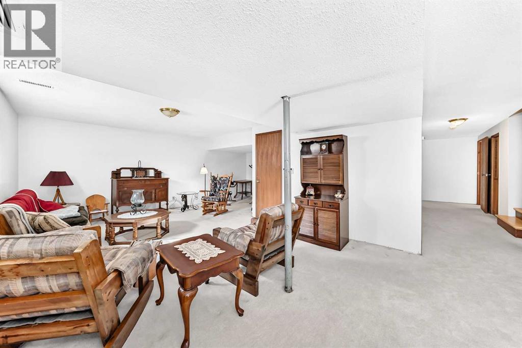 3 43 Avenue Close, Lacombe