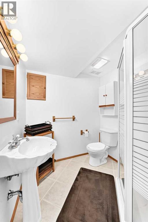 3 43 Avenue Close, Lacombe
