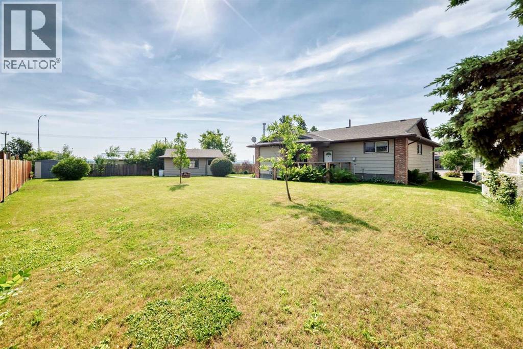 3 43 Avenue Close, Lacombe
