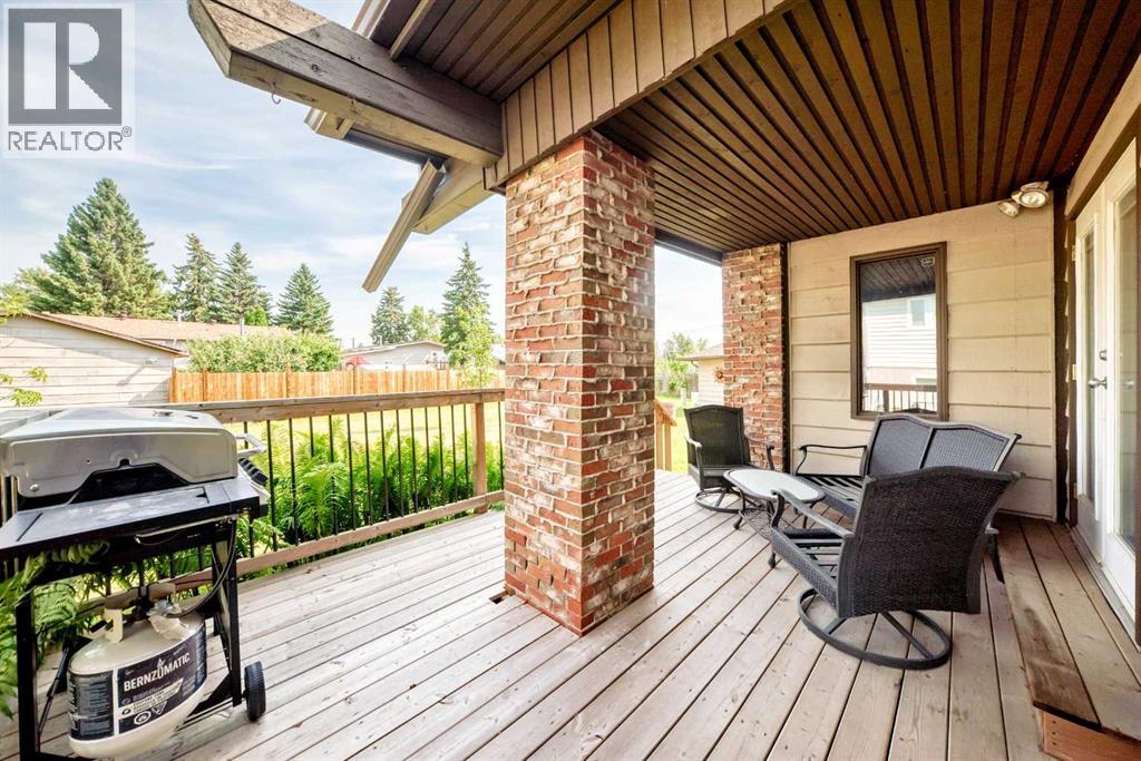 3 43 Avenue Close, Lacombe