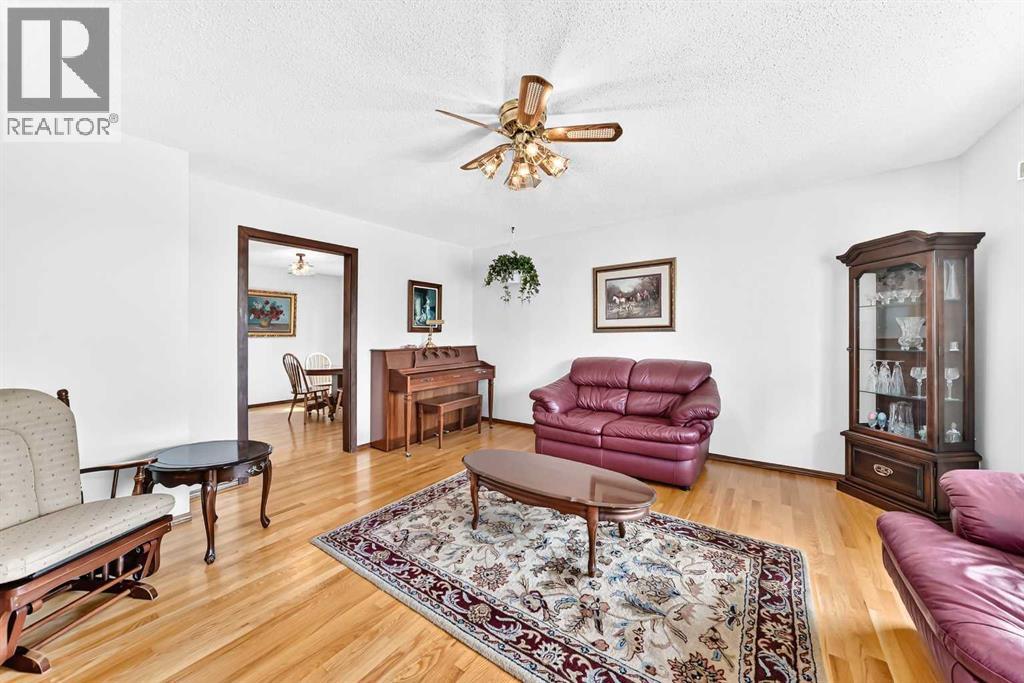 3 43 Avenue Close, Lacombe