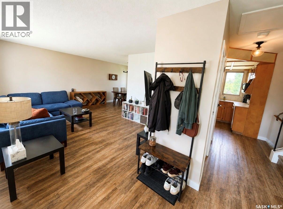 325 Aspen DRIVE - 2