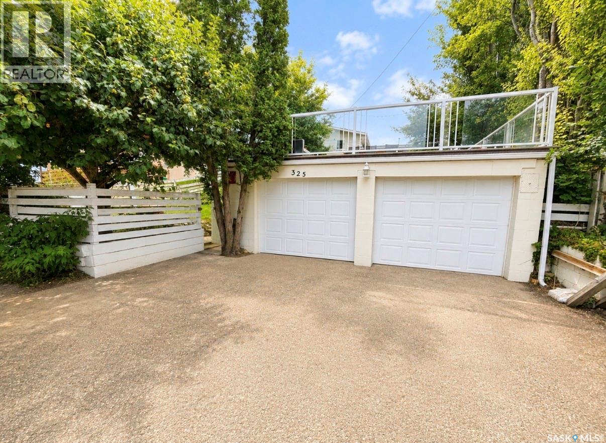 325 Aspen DRIVE - 22
