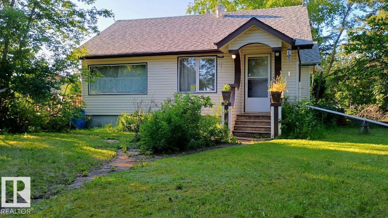 5102 51 AV - 1