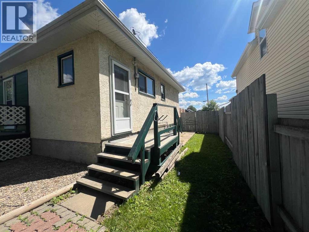 5127 6 Avenue - 11