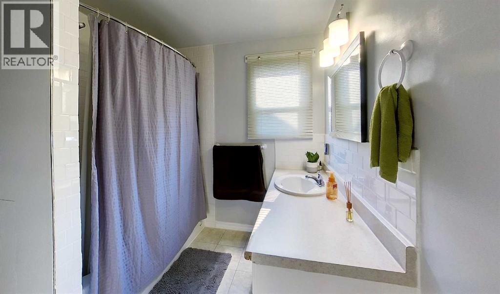 5127 6 Avenue - 29