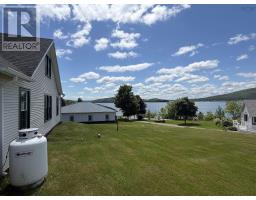 Dining nook - 9596 105 Highway, Whycocomagh, NS B0E3M0 Photo 7