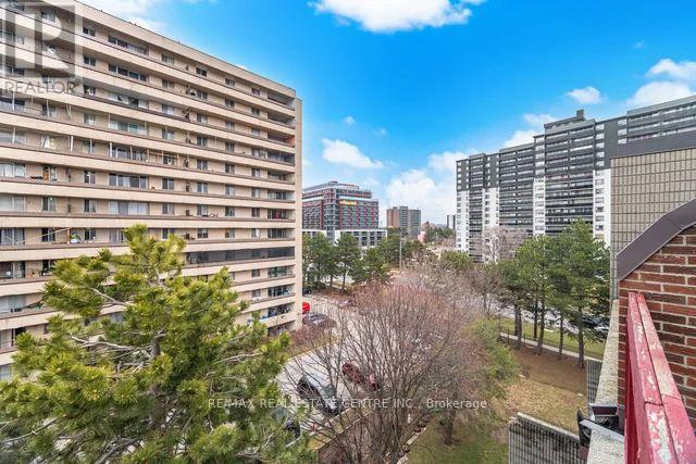 #255 10 EDDYSTONE AVENUE - 36