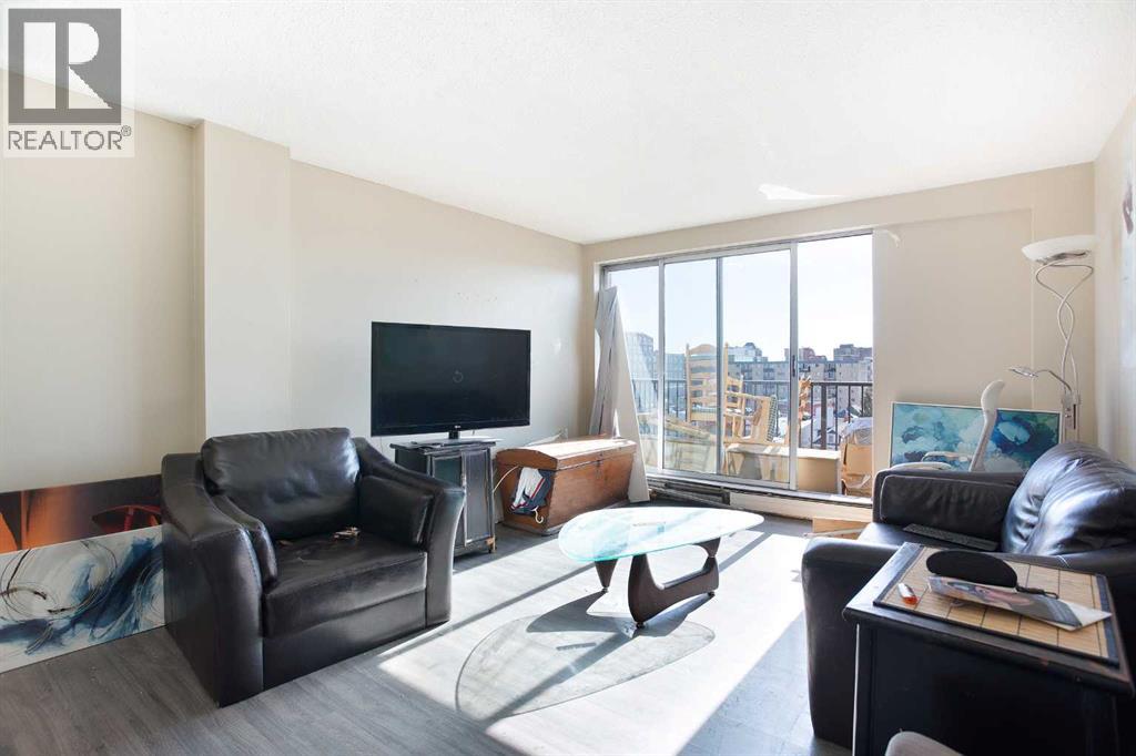 #740 519 17 Avenue SW - 3