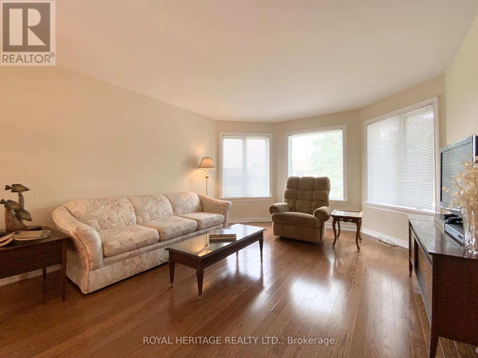 25 HILLVIEW DRIVE - Image 14